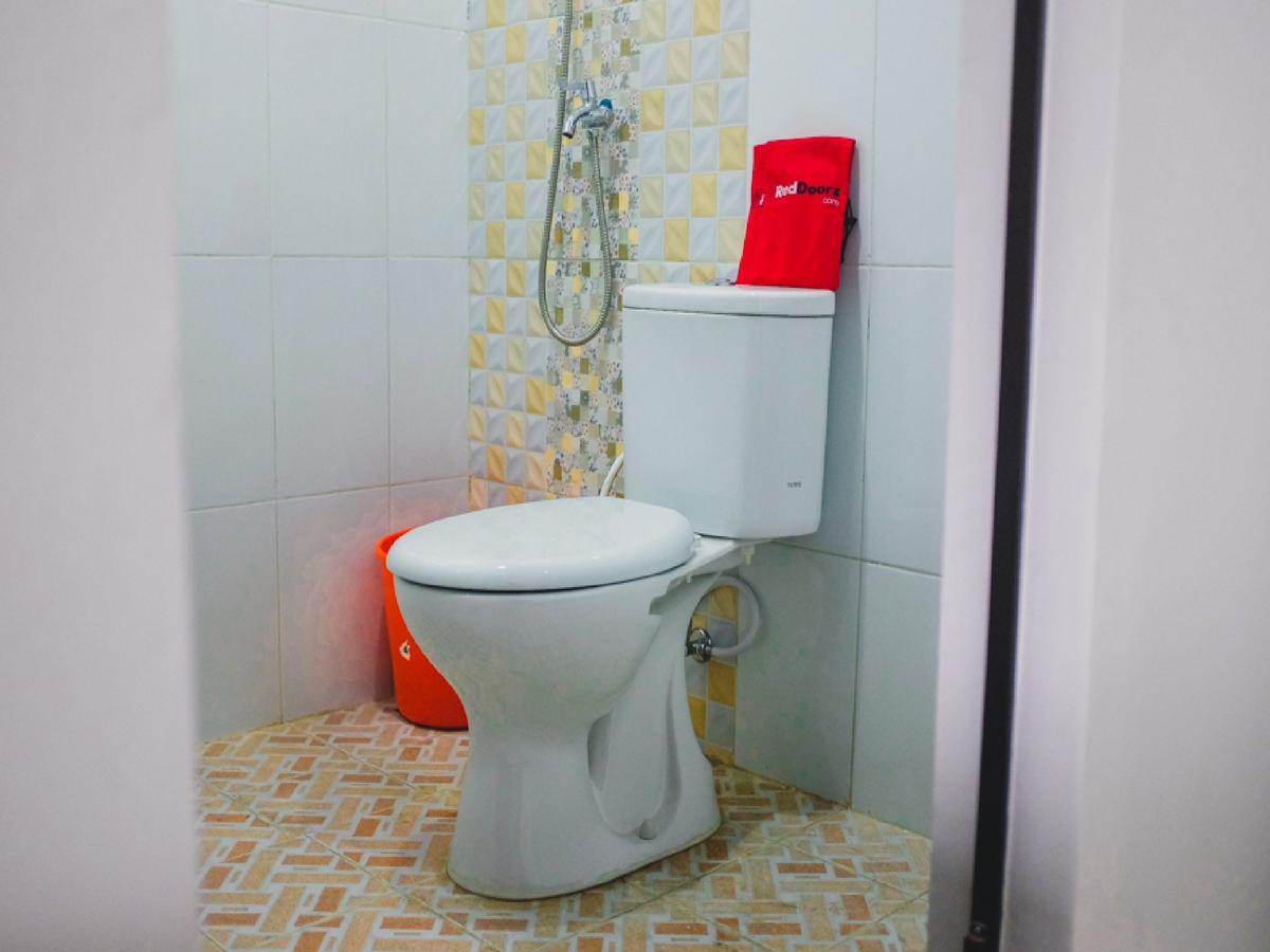 Reddoorz Plus @ Helvetia Medan Exterior foto